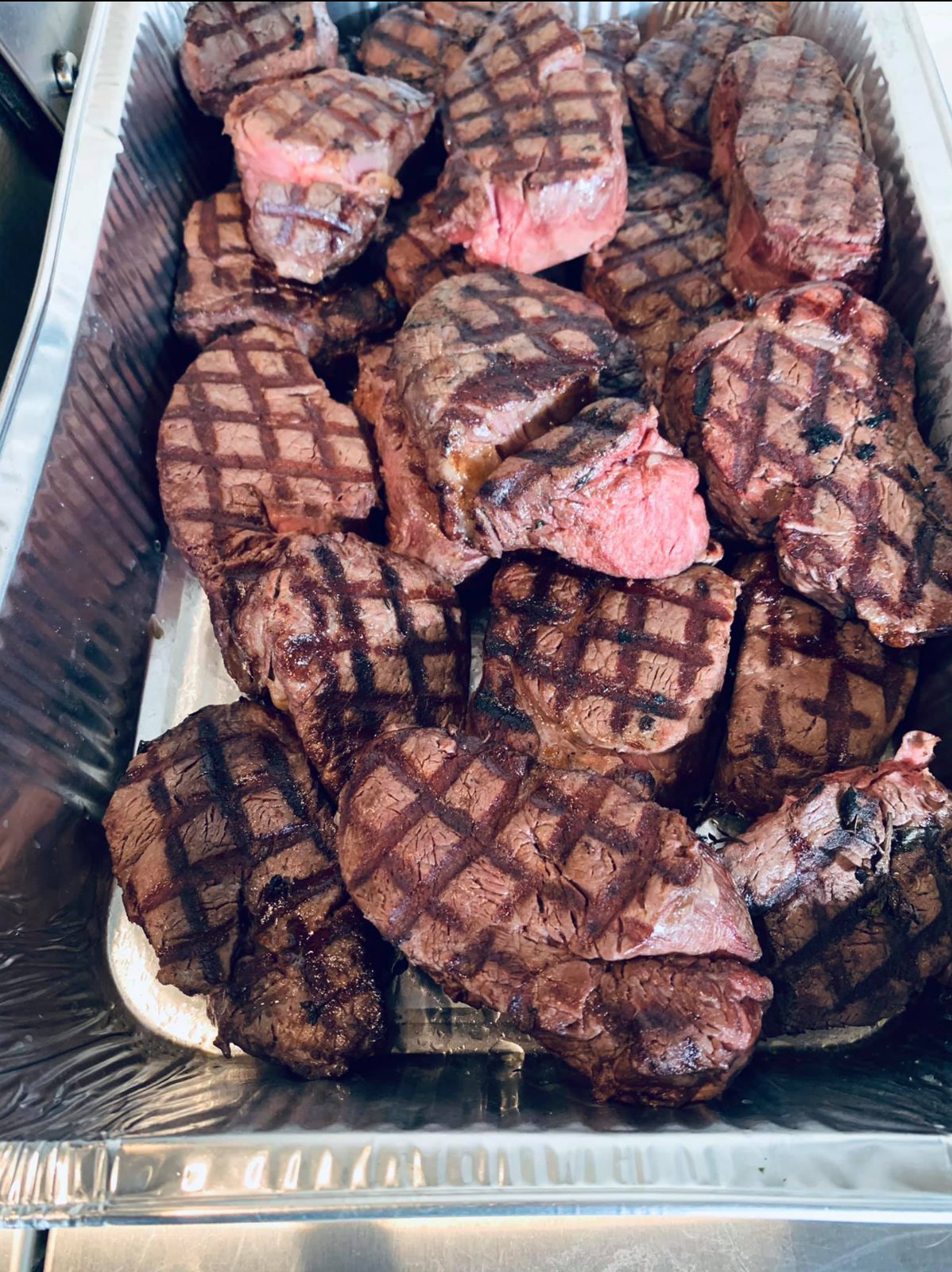 Grilled filet with crosshatch sear